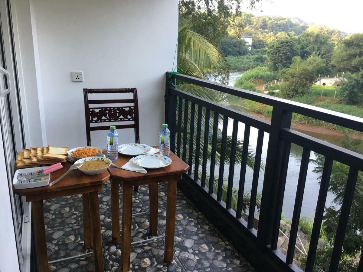 Jenushi Homestay Kandy Exterior photo