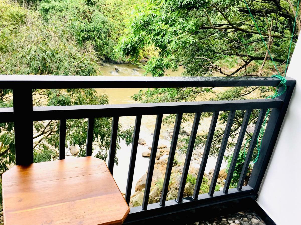 Jenushi Homestay Kandy Exterior photo